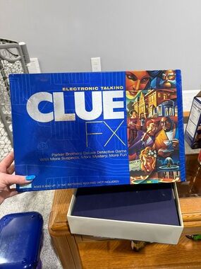 Electronic Talking Clue FX Parker Brothers Deluxe Detective Game Complete Works